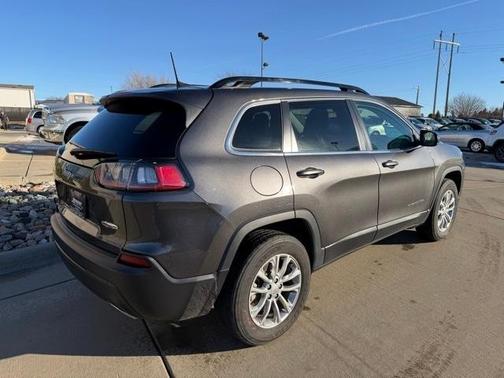 2022 Jeep Cherokee Latitude Lux