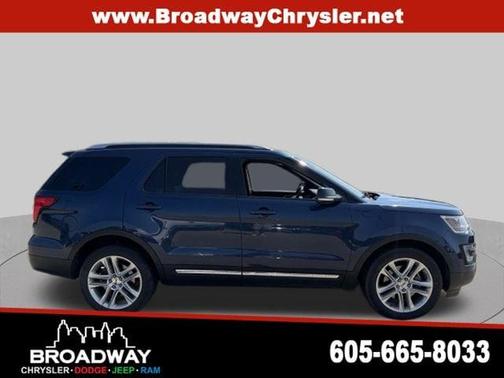 Blue 2016 Ford Explorer XLT