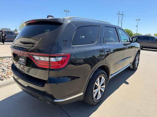 Brilliant Black Crystal Pearlcoat 2016 Dodge Durango Limited