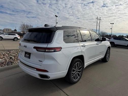 2023 Jeep Grand Cherokee L Summit