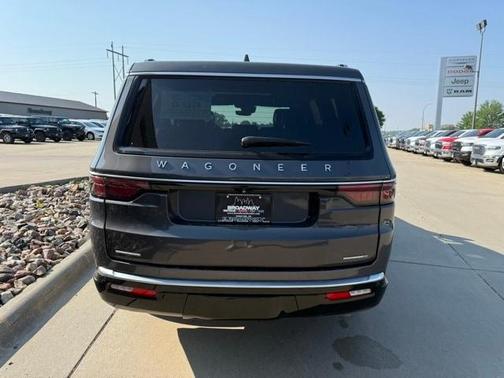 2022 Jeep Wagoneer Series III