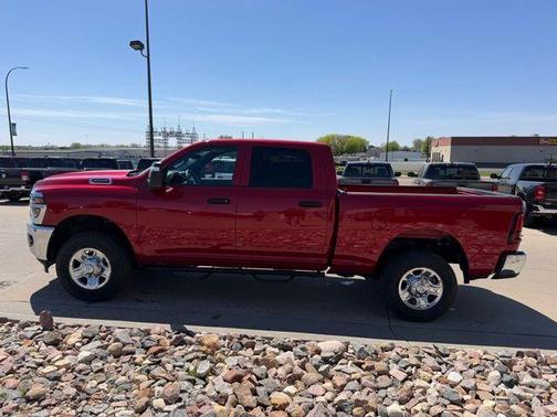 Molten Red Pearlcoat 2026 RAM 2500 Tradesman