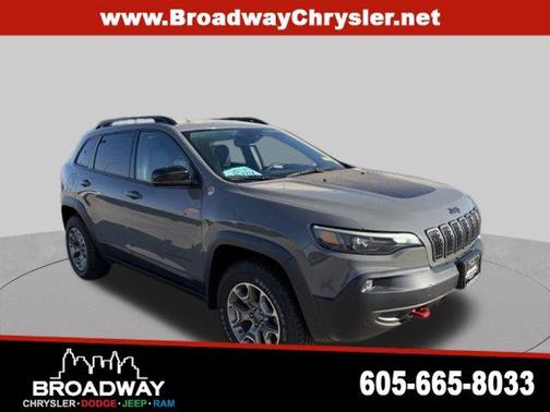 Sting Gray Clearcoat 2022 Jeep Cherokee Trailhawk