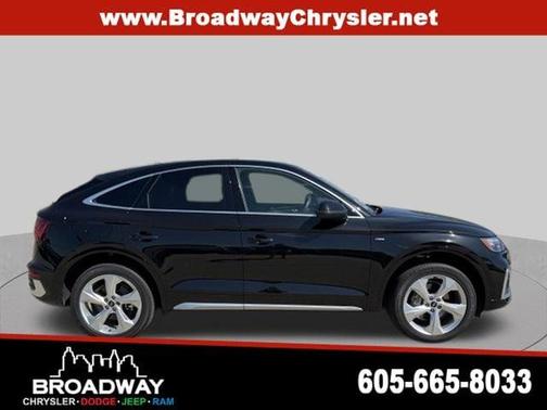 Mythos Black Metallic 2023 Audi Q5 45 S line quattro Premium