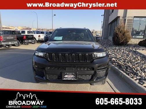 2023 Jeep Grand Cherokee L Laredo