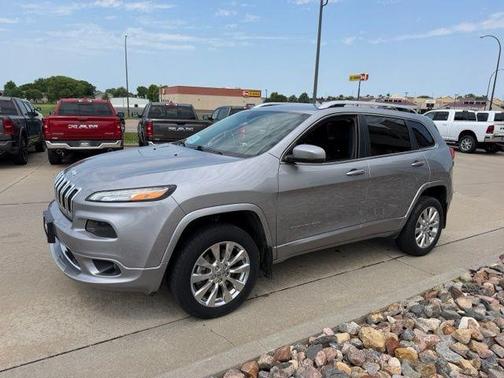Billet Silver Metallic Clearcoat 2016 Jeep Cherokee Overland