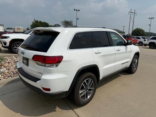 2020 Jeep Grand Cherokee Laredo E