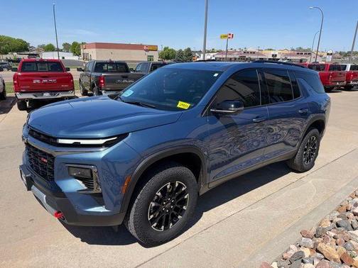 Lakeshore Blue Metallic 2025 Chevrolet Traverse Z71