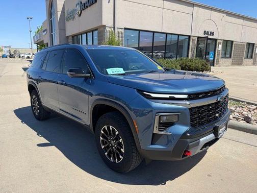 Lakeshore Blue Metallic 2025 Chevrolet Traverse Z71