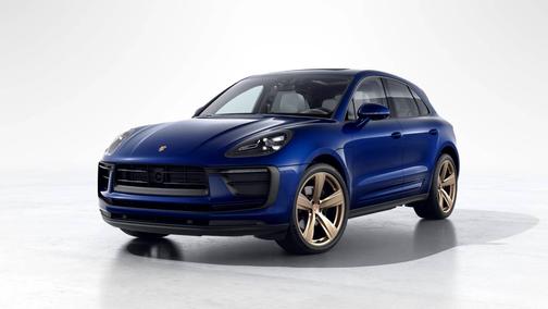 Gentian Blue Metallic 2023 Porsche Macan
