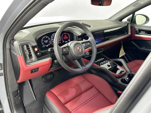 2026 Porsche Cayenne AWD