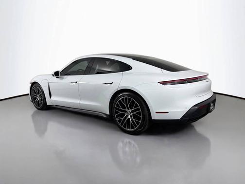 Carrara White Metallic 2024 Porsche Taycan