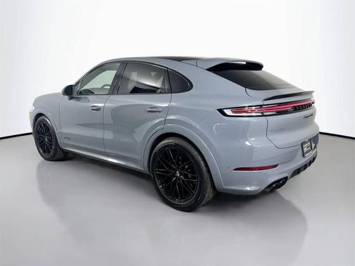 2025 Porsche Cayenne 