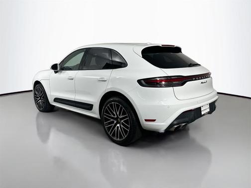 2022 Porsche Macan S