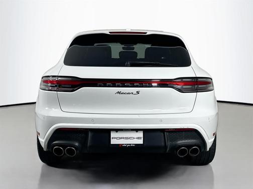 2022 Porsche Macan S