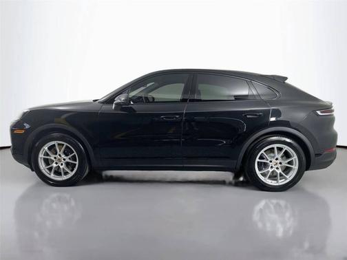 Chromite Black Metallic 2026 Porsche Cayenne