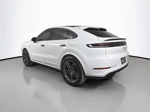 Carrara White Metallic 2025 Porsche Cayenne