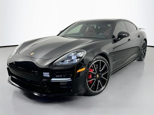 2020 Porsche Panamera GTS