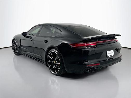 2020 Porsche Panamera GTS