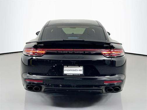 2020 Porsche Panamera GTS