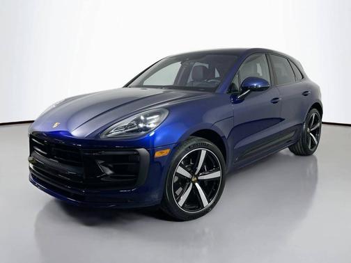 Gentian Blue Metallic 2025 Porsche Macan