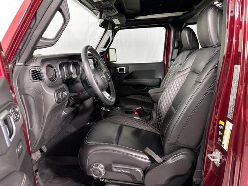 2021 Jeep Wrangler Unlimited Sahara Altitude