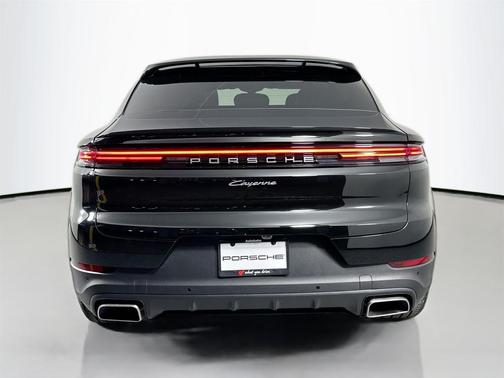 2025 Porsche Cayenne AWD