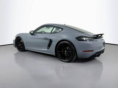2025 Porsche 718 Cayman 