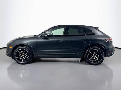 2025 Porsche Macan 