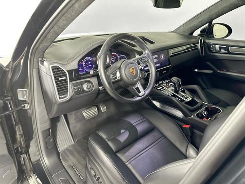 2023 Porsche Cayenne Turbo Coupe AWD