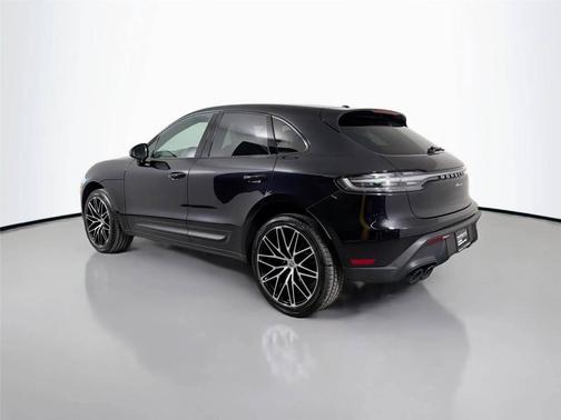 Jet Black Metallic 2023 Porsche Macan