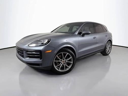 Vanadium Grey Metallic 2026 Porsche Cayenne