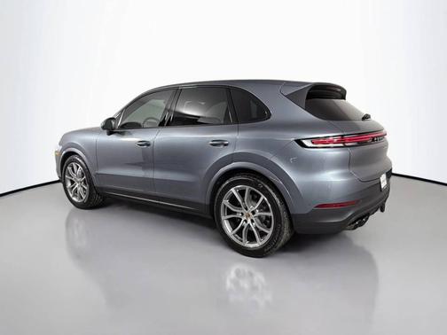Vanadium Grey Metallic 2026 Porsche Cayenne