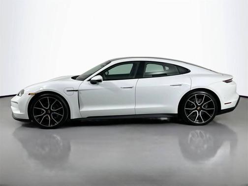 2025 Porsche Taycan 
