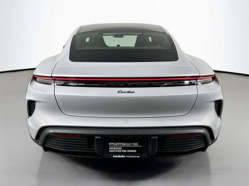 2025 Porsche Taycan Turbo