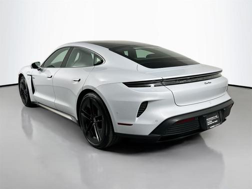 2025 Porsche Taycan Turbo