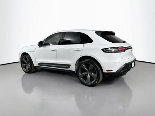 2026 Porsche Macan T