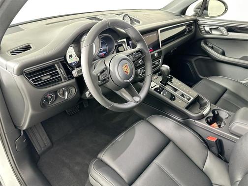 2026 Porsche Macan T