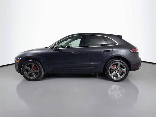 Volcano Grey Metallic 2023 Porsche Macan
