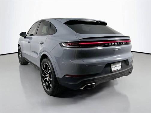 Arctic Grey 2026 Porsche Cayenne