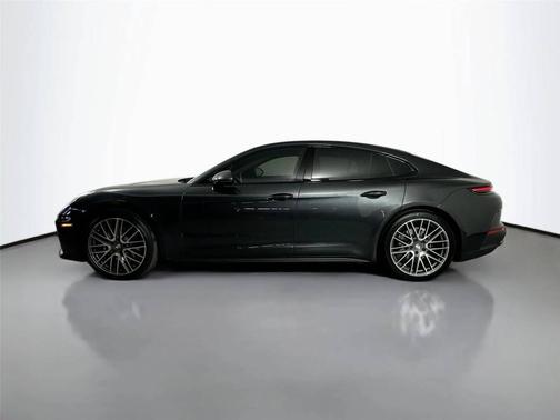 Vulcano Gray Metallic 2024 Porsche Panamera
