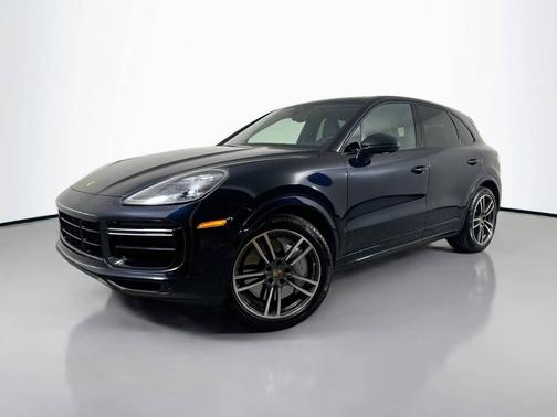 2022 Porsche Cayenne 