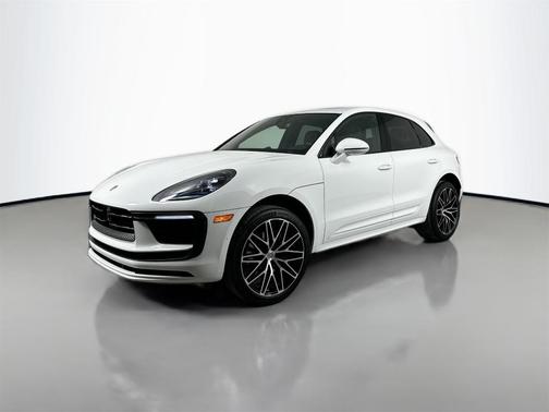 2025 Porsche Macan Base