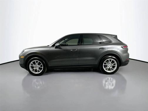 Quartzite Grey Metallic 2026 Porsche Cayenne