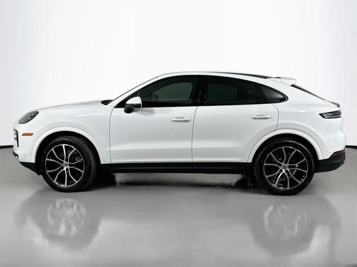 2025 Porsche Cayenne AWD