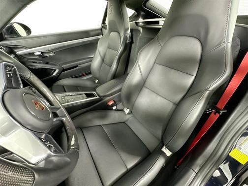 2025 Porsche 718 Cayman GTS 4.0