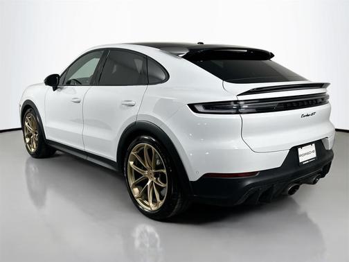 2025 Porsche Cayenne Turbo GT