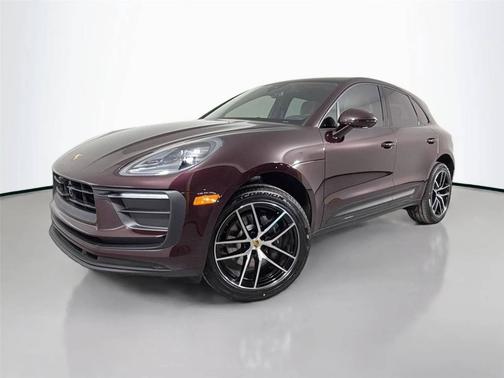 Copper Ruby Metallic 2026 Porsche Macan