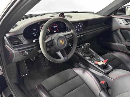 Jet Black Metallic 2022 Porsche 911