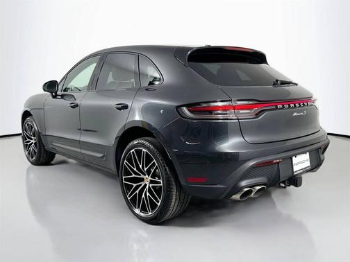 2025 Porsche Macan 